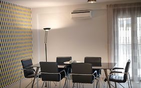 Spacious Fully Equipped 3Bd 2Bath Apt In The Heart Of City With Balconies Ac And Fast Wifi #2